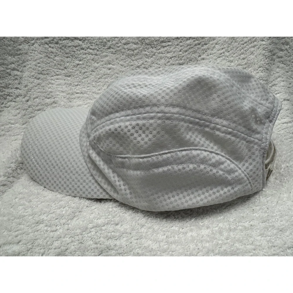 Duluth Trading Co White Mesh Performance 5-Panel Hat Adjustable Athletic Cap